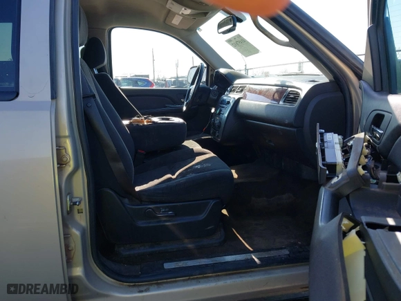 2007 Chevrolet Avalanche LT w/3LT with VIN 3GNEC12J67G138356, listed as a IAAI auction lot 41457612 with 1 mi miles. Bid and sale history available at carsss.com. Image 5.