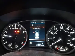 2019 Nissan Sentra S with VIN 3N1AB7AP6KY388074, listed as a IAAI auction lot 41516308 with 34,005 mi miles and . Bid and sale history available at DreamBid. Image 7.