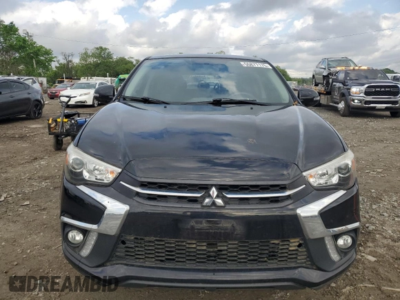 2019 Mitsubishi Outlander ES z VIN JA4AR3AU1KU016081, wystawiony jako Copart lot #55877175 z przebiegiem 97 964 mil mil oraz Czysty tytuł • Clean title. Historia ofert i sprzedaży dostępna na DreamBid. Obrazek 5.