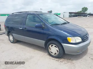 2001 Toyota Sienna LE z VIN 4T3ZF13C21U378030, wystawiony jako IAAI lot #42443672 z przebiegiem 220 688 mil mil oraz . Historia ofert i sprzedaży dostępna na DreamBid. Obrazek 1.