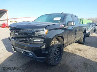 2019 Chevrolet Silverado 1500 RST with VIN 3GCUYEED6KG226058, listed as a IAAI auction lot 41638951 with 70,598 mi miles. Bid and sale history available at carsss.com. Image 17.