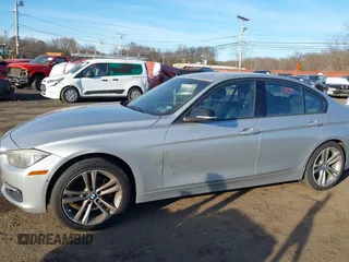 2013 BMW 3 Series 328i xDrive with VIN WBA3B3C56DF540744, listed as a IAAI auction lot 41433347 with 162,328 mi miles and . Bid and sale history available at DreamBid. Image 17.