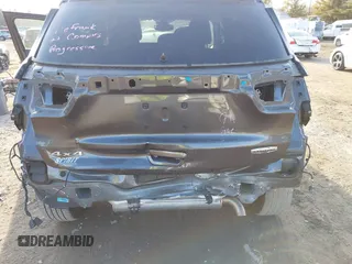 2022 Jeep Compass Latitude with VIN 3C4NJDBB7NT123913, listed as a IAAI auction lot 41431372 with 37,006 mi miles and . Bid and sale history available at DreamBid. Image 6.