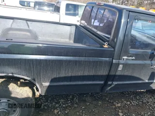 1996 Ford F-250 with VIN 2FTHF26F2TCA61615, listed as a IAAI auction lot 41646849 with 135,321 mi miles. Bid and sale history available at carsss.com. Image 13.