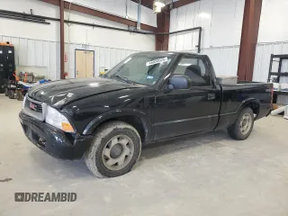 2003 GMC Sonoma SLS with VIN 1GTCS14H838202779, listed as a Copart auction lot 46028025 with 102,346 mi miles and Salvage Title. Bid and sale history available at carsss.com. Image 1.