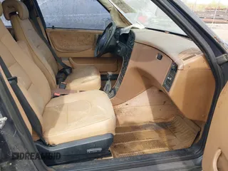 1993 Saab 9000 z VIN YS3CK65B1P1029962, wystawiony jako IAAI lot #41840965 z przebiegiem Nie podano mil oraz . Historia ofert i sprzedaży dostępna na DreamBid. Obrazek 5.