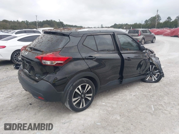 2019 Nissan Kicks S with VIN 3N1CP5CU3KL478152, listed as a IAAI auction lot 41561290 with 36,242 mi miles. Bid and sale history available at carsss.com. Image 4.