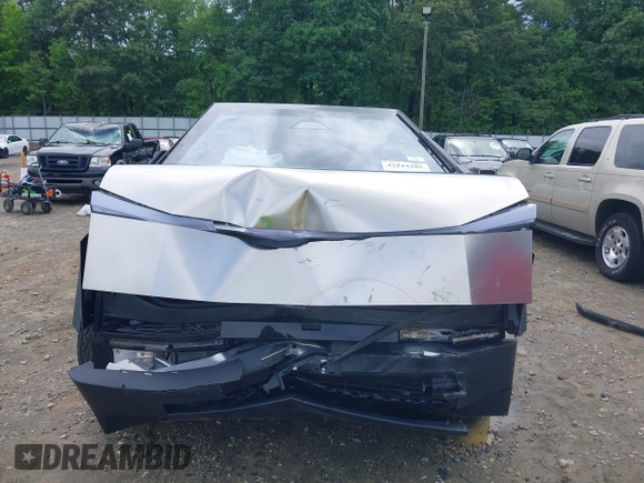2024 Tesla Cybertruck z VIN 7G2CEHED5RA039734, wystawiony jako IAAI lot #42244205 z przebiegiem 8 443 mil mil oraz . Historia ofert i sprzedaży dostępna na DreamBid. Obrazek 13.