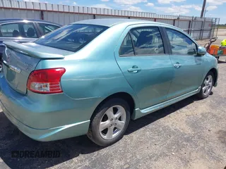 2008 Toyota Yaris with VIN JTDBT923X81201731, listed as a IAAI auction lot 42222388 with 91,079 mi miles. Bid and sale history available at carsss.com. Image 4.