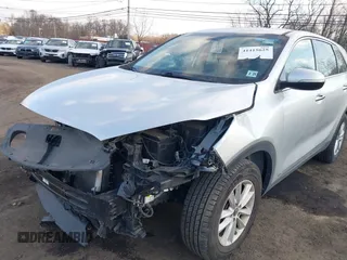 2020 Kia Sorento LX with VIN 5XYPGDA39LG648252, listed as a IAAI auction lot 41415625 with 56,330 mi miles. Bid and sale history available at carsss.com. Image 6.