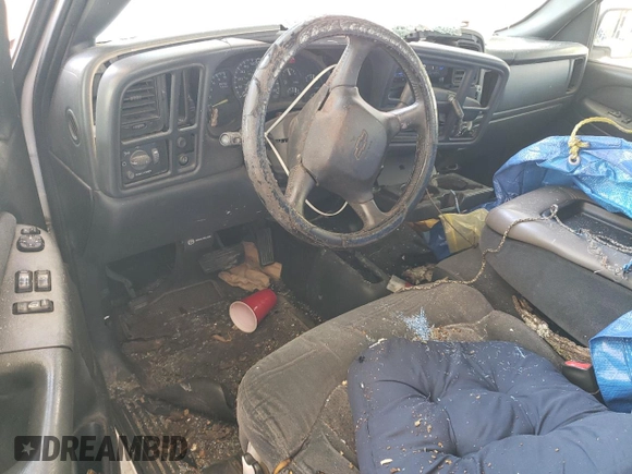 2000 Chevrolet Silverado 1500 with VIN 1GCEK14T7YE427815, listed as a Copart auction lot 74791504 with 367,071 mi miles and Salvage Title. Bid and sale history available at carsss.com. Image 8.