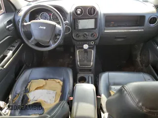 2009 Jeep Patriot Limited with VIN 1J4FT48B99D146489, listed as a Copart auction lot 52484925 with 251,986 mi miles and Salvage title. Bid and sale history available at DreamBid. Image 8.