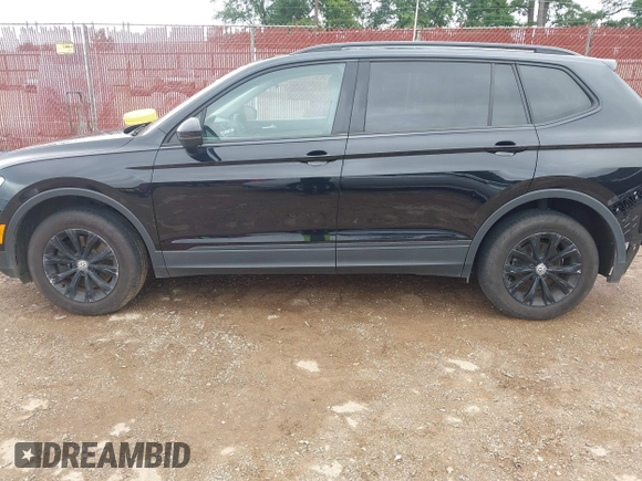 2020 Volkswagen Tiguan S with VIN 3VV1B7AX7LM102966, listed as a IAAI auction lot 42365428 with 94,921 mi miles and . Bid and sale history available at DreamBid. Image 15.