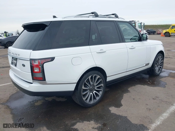 2015 Land Rover Range Rover Supercharged Autobiography with VIN SALGV2TF3FA213189, listed as a IAAI auction lot 41557954 with 116,427 mi miles. Bid and sale history available at carsss.com. Image 4.