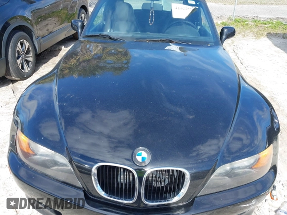 1997 BMW 3 Series Z3 1.9 z VIN 4USCH7326VLE03768, wystawiony jako IAAI lot #41422639 z przebiegiem Nie podano mil oraz . Historia ofert i sprzedaży dostępna na DreamBid. Obrazek 10.