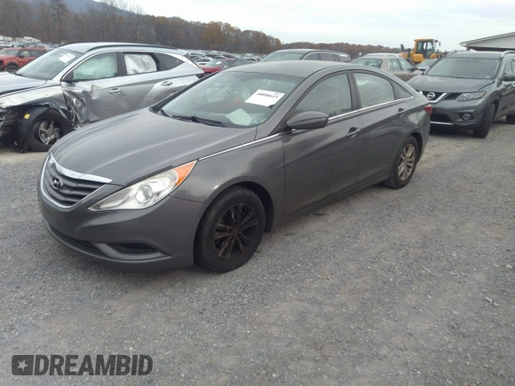 2013 Hyundai Sonata GLS with VIN 5NPEB4AC8DH770164, listed as a IAAI auction lot 40880615 with 168,511 mi miles and . Bid and sale history available at carsss.com. Image 2.