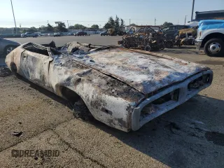 1973 Dodge Charger z VIN WH23U3A130893, wystawiony jako Copart lot #70195534 z przebiegiem Nie podano mil oraz Szkoda całkowita • Salvage title. Historia ofert i sprzedaży dostępna na DreamBid. Obrazek 4.