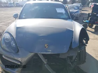 2014 Porsche Cayenne GTS z VIN WP1AD2A27ELA75187, wystawiony jako IAAI lot #41685987 z przebiegiem 77 962 mil mil oraz . Historia ofert i sprzedaży dostępna na DreamBid. Obrazek 13.