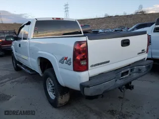2003 Chevrolet Silverado 2500HD LS with VIN 1GCHK29153E343303, listed as a Copart auction lot 75909484 with 206,737 mi miles and Salvage Title. Bid and sale history available at carsss.com. Image 2.