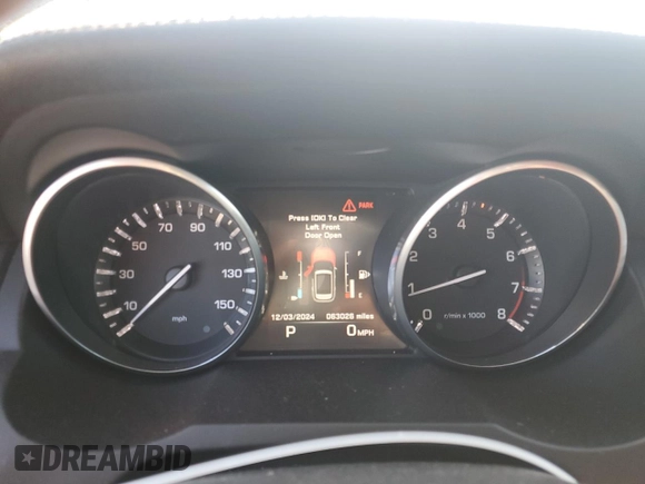 2014 Land Rover Range Rover Evoque Dynamic with VIN SALVT2BG4EH898428, listed as a Copart auction lot 82981254 with 63,026 mi miles and Salvage title. Bid and sale history available at DreamBid. Image 9.