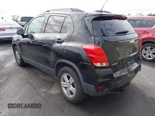 2020 Chevrolet Trax LT with VIN 3GNCJLSB6LL313546, listed as a IAAI auction lot 42063548 with 69,135 mi miles and . Bid and sale history available at DreamBid. Image 3.