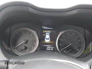 2023 Infiniti Q50 Sensory z VIN JN1EV7CP9PM511527, wystawiony jako IAAI lot #42490195 z przebiegiem 34 031 mil mil oraz . Historia ofert i sprzedaży dostępna na DreamBid. Obrazek 7.