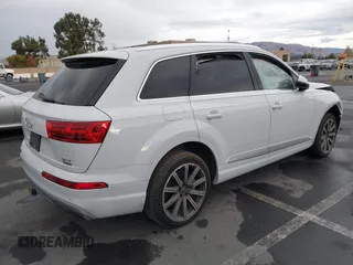 2017 Audi Q7 Premium Plus with VIN WA1LAAF70HD030635, listed as a IAAI auction lot 37987370 with 65,923 mi miles. Bid and sale history available at carsss.com. Image 4.