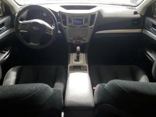 2014 Subaru Legacy Premium z VIN 4S3BMCD6XE3014930, wystawiony jako Copart lot #49298425 z przebiegiem 122 369 mil mil oraz Szkody całkowita. Historia ofert i sprzedaży dostępna na DreamBid. Obrazek 8.