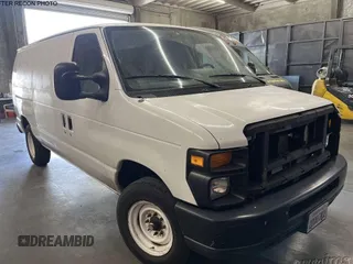 2010 Ford Econoline Cargo Commercial z VIN 1FTNE1EW0ADA90769, wystawiony jako IAAI lot #42398483 z przebiegiem 258 005 mil mil oraz . Historia ofert i sprzedaży dostępna na DreamBid. Obrazek 7.