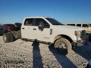 2020 Ford F-350 XL with VIN 1FD8W3HT1LEC39366, listed as a Copart auction lot 80957504 with 129,628 mi miles and Clean title. Bid and sale history available at DreamBid. Image 4.