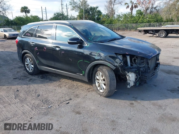 2016 Kia Sorento LX with VIN 5XYPGDA56GG029499, listed as a IAAI auction lot 41512850 with 179,971 mi miles. Bid and sale history available at carsss.com. Image 1.