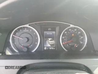 2017 Toyota Camry XLE z VIN 4T1BF1FK9HU779615, wystawiony jako Copart lot #59156995 z przebiegiem 99 756 mil mil oraz Szkoda całkowita • Salvage title. Historia ofert i sprzedaży dostępna na DreamBid. Obrazek 9.