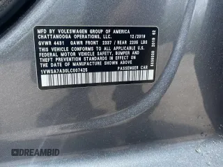 2020 Volkswagen Passat SE z VIN 1VWSA7A30LC007425, wystawiony jako Copart lot #62712615 z przebiegiem 117 196 mil mil oraz Czysty tytuł • Clean title. Historia ofert i sprzedaży dostępna na DreamBid. Obrazek 10.