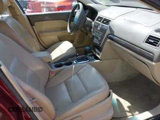 2007 Ford Fusion SEL with VIN 3FAHP08117R102788, listed as a IAAI auction lot 41969561 with 174,678 mi miles. Bid and sale history available at carsss.com. Image 5.