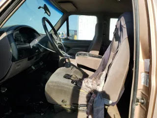 1995 Ford F-250 with VIN 1FTHX26F7SKB73320, listed as a Copart auction lot 73373104 with 0 mi miles and Salvage Title. Bid and sale history available at carsss.com. Image 7.