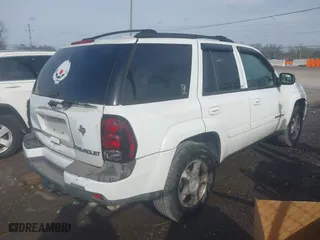 2004 Chevrolet TrailBlazer LS with VIN 1GNDT13S742174726, listed as a IAAI auction lot 41819148 with 266,159 mi miles. Bid and sale history available at carsss.com. Image 4.