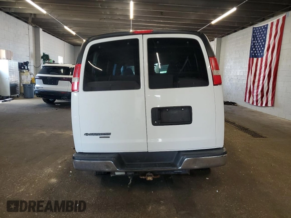 2016 Chevrolet Express Passenger LT with VIN 1GAZGMFG6G1163991, listed as a Copart auction lot 60600655 with 109,637 mi miles and Salvage title. Bid and sale history available at DreamBid. Image 6.