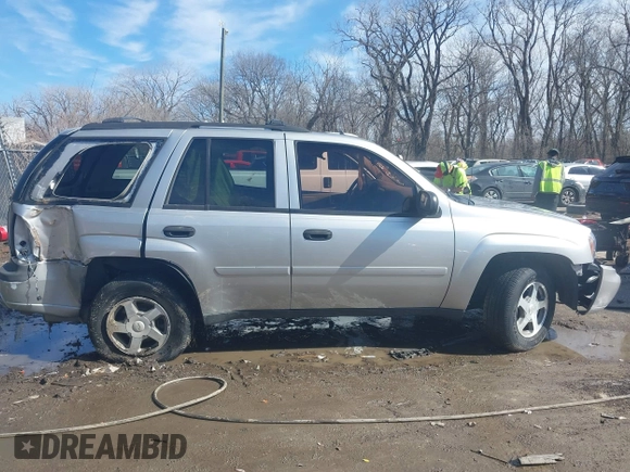 2006 Chevrolet TrailBlazer with VIN 1GNDT13S162124181, listed as a IAAI auction lot 41606926 with 200,785 mi miles and . Bid and sale history available at DreamBid. Image 14.