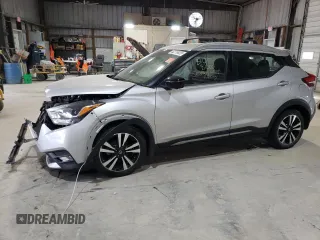 2020 Nissan Kicks SR z VIN 3N1CP5DV8LL508092, wystawiony jako Copart lot #52216025 z przebiegiem 42 062 mil mil oraz Szkoda całkowita • Salvage title. Historia ofert i sprzedaży dostępna na DreamBid. Obrazek 1.