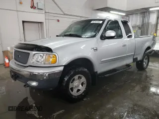 2000 Ford F-150 XL with VIN 1FTRX18L5YNA41830, listed as a Copart auction lot 46252465 with 193,937 mi miles and Clean title. Bid and sale history available at DreamBid. Image 1.