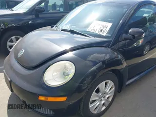 2008 Volkswagen New Beetle Coupe S with VIN 3VWPW31C38M505088, listed as a IAAI auction lot 42055070 with 137,031 mi miles. Bid and sale history available at carsss.com. Image 13.