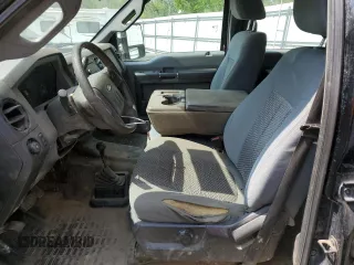 2016 Ford F-250 Lariat z VIN 1FT7W2BTXGEA11021, wystawiony jako Copart lot #53807905 z przebiegiem 230 914 mil mil oraz Szkoda całkowita • Salvage title. Historia ofert i sprzedaży dostępna na DreamBid. Obrazek 7.
