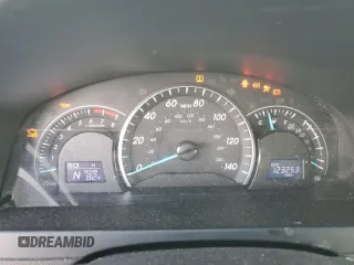 2015 Toyota Camry XLE z VIN 4T4BF1FKXFR482632, wystawiony jako Copart lot #53574545 z przebiegiem 123 253 mil mil oraz Szkoda całkowita • Salvage title. Historia ofert i sprzedaży dostępna na DreamBid. Obrazek 9.