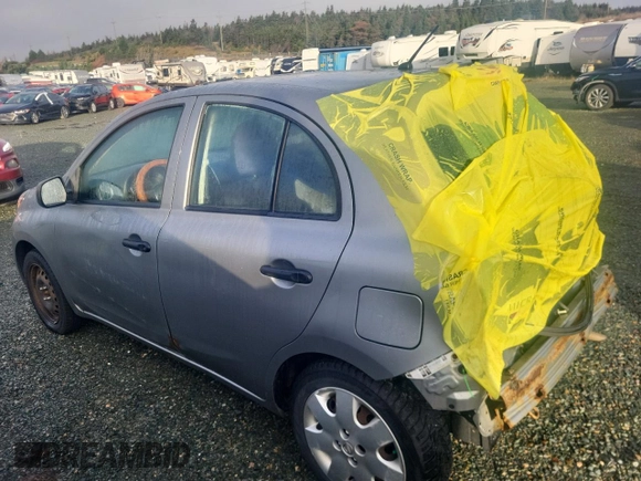 2015 Nissan Micra S z VIN 3N1CK3CP5FL231105, wystawiony jako Copart lot #80742104 z przebiegiem 147 075 mil mil oraz Szkoda całkowita • Salvage title. Historia ofert i sprzedaży dostępna na DreamBid. Obrazek 2.