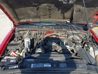 1996 GMC Sonoma SLS with VIN 1GTCS14X4T8515402, listed as a IAAI auction lot 42137071 with 165,316 mi miles. Bid and sale history available at carsss.com. Image 10.
