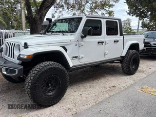 2021 Jeep Gladiator 80th Anniversary with VIN 1C6HJTAG0ML541509, listed as a Copart auction lot 50540975 with 50,754 mi miles and Clean title. Bid and sale history available at DreamBid. Image 2.