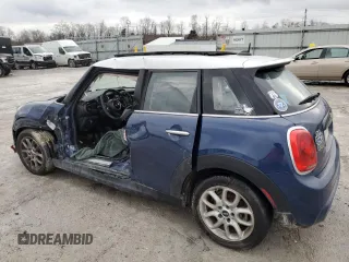 2017 MINI Hardtop 4 Door Cooper S z VIN WMWXU3C58H2D31839, wystawiony jako Copart lot #85902094 z przebiegiem Nie podano mil oraz Nie do naprawy • Non repairable. Historia ofert i sprzedaży dostępna na DreamBid. Obrazek 2.