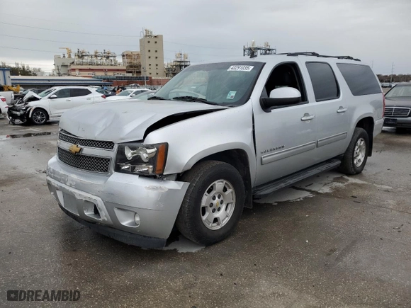 2013 Chevrolet Suburban LS with VIN 1GNSCHE02DR304642, listed as a Copart auction lot 43291035 with 0 mi miles and Salvage Title. Bid and sale history available at carsss.com. Image 1.