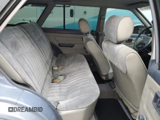 1985 Nissan Sentra z VIN JN1PB15S6FU172045, wystawiony jako Copart lot #54384475 z przebiegiem 134 117 mil mil oraz Szkody całkowita. Historia ofert i sprzedaży dostępna na DreamBid. Obrazek 10.