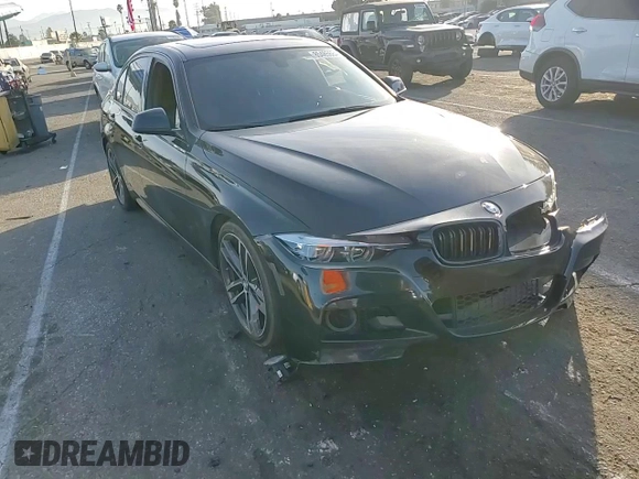 2018 BMW 3 Series 340i z VIN WBA8B3G53JNV01059, wystawiony jako Copart lot #85485684 z przebiegiem 106 084 mil mil oraz Szkoda całkowita • Salvage title. Historia ofert i sprzedaży dostępna na DreamBid. Obrazek 11.